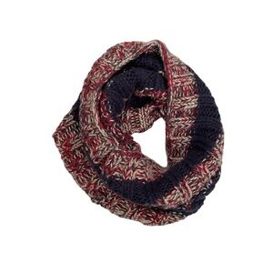 American Eagle Outfitters Crochet Chunky Infiniti Scarf